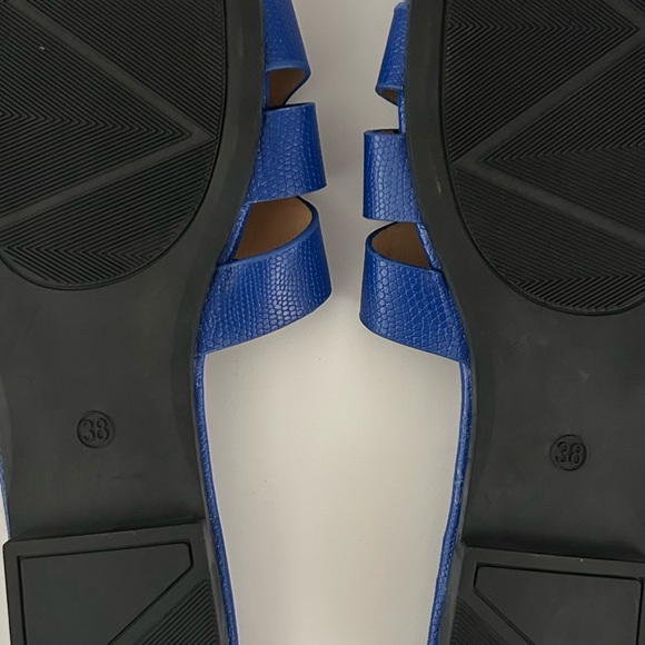 Women’s Flat Open Toe Slip on Style Cobalt Blue Faux Leather Slides Sandals- 7 - Picture 3 of 3